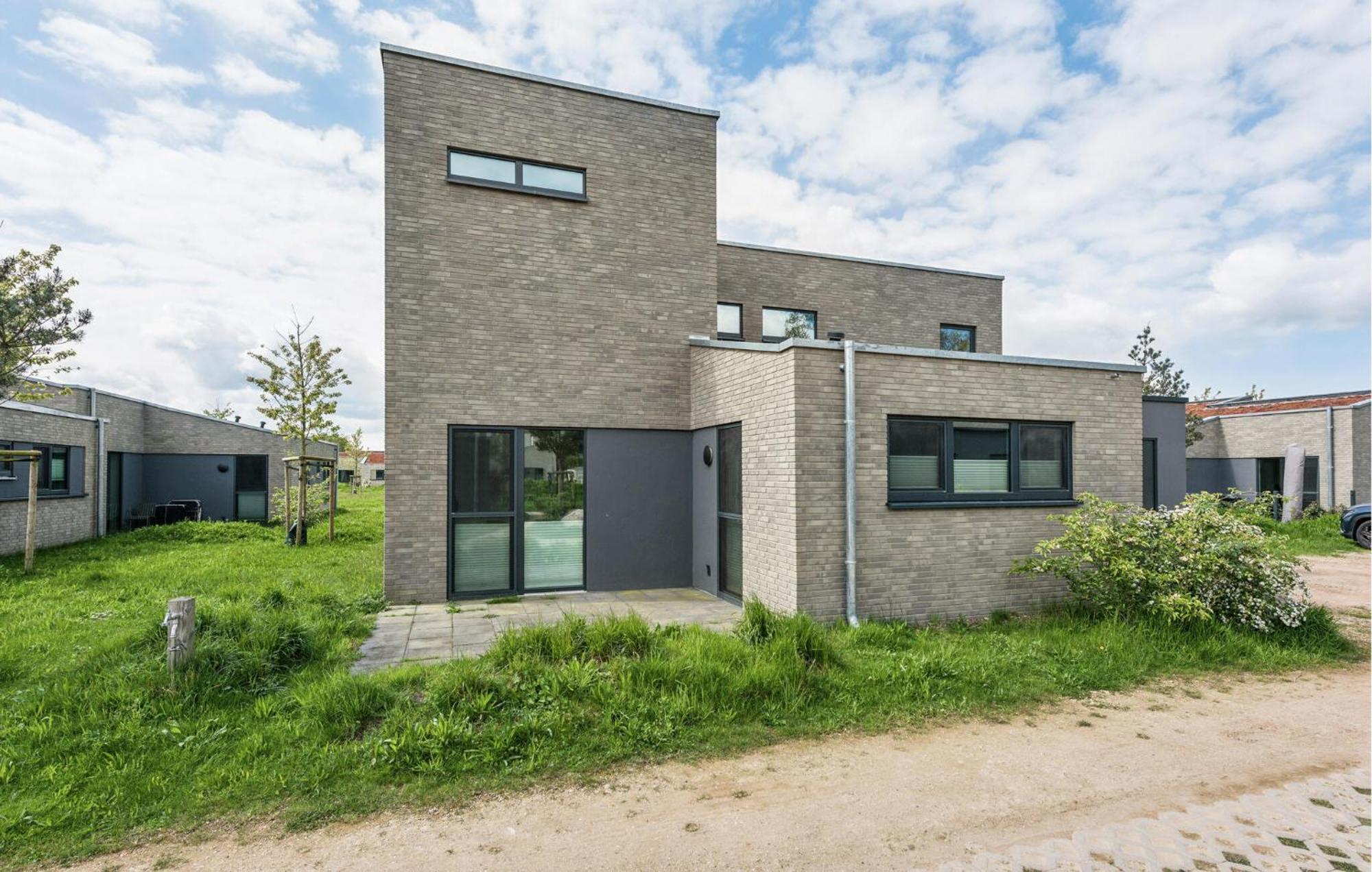 Cozy Home In Lembruch-Duemmer See With Sauna ภายนอก รูปภาพ