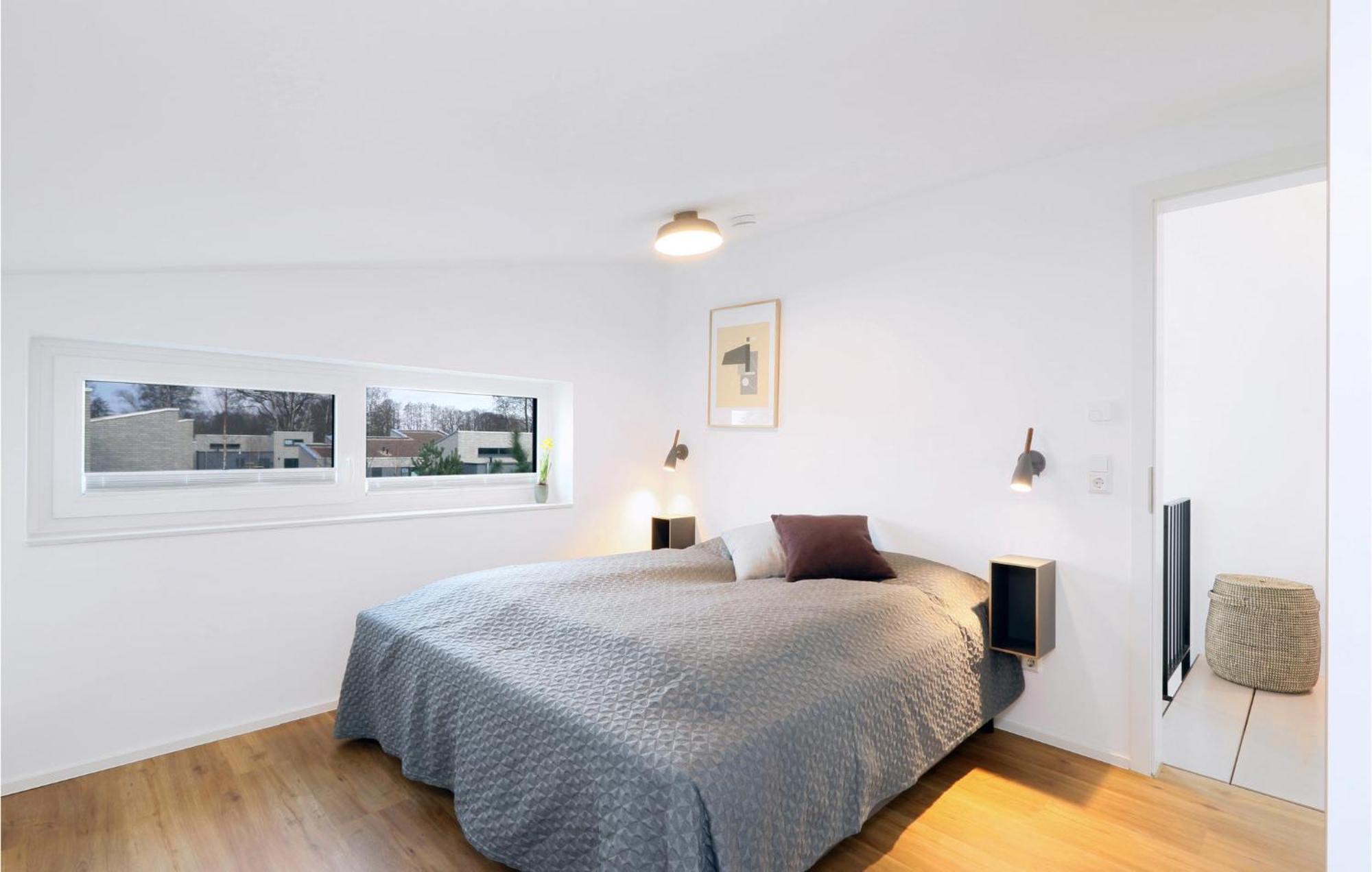 Cozy Home In Lembruch-Duemmer See With Sauna ภายนอก รูปภาพ