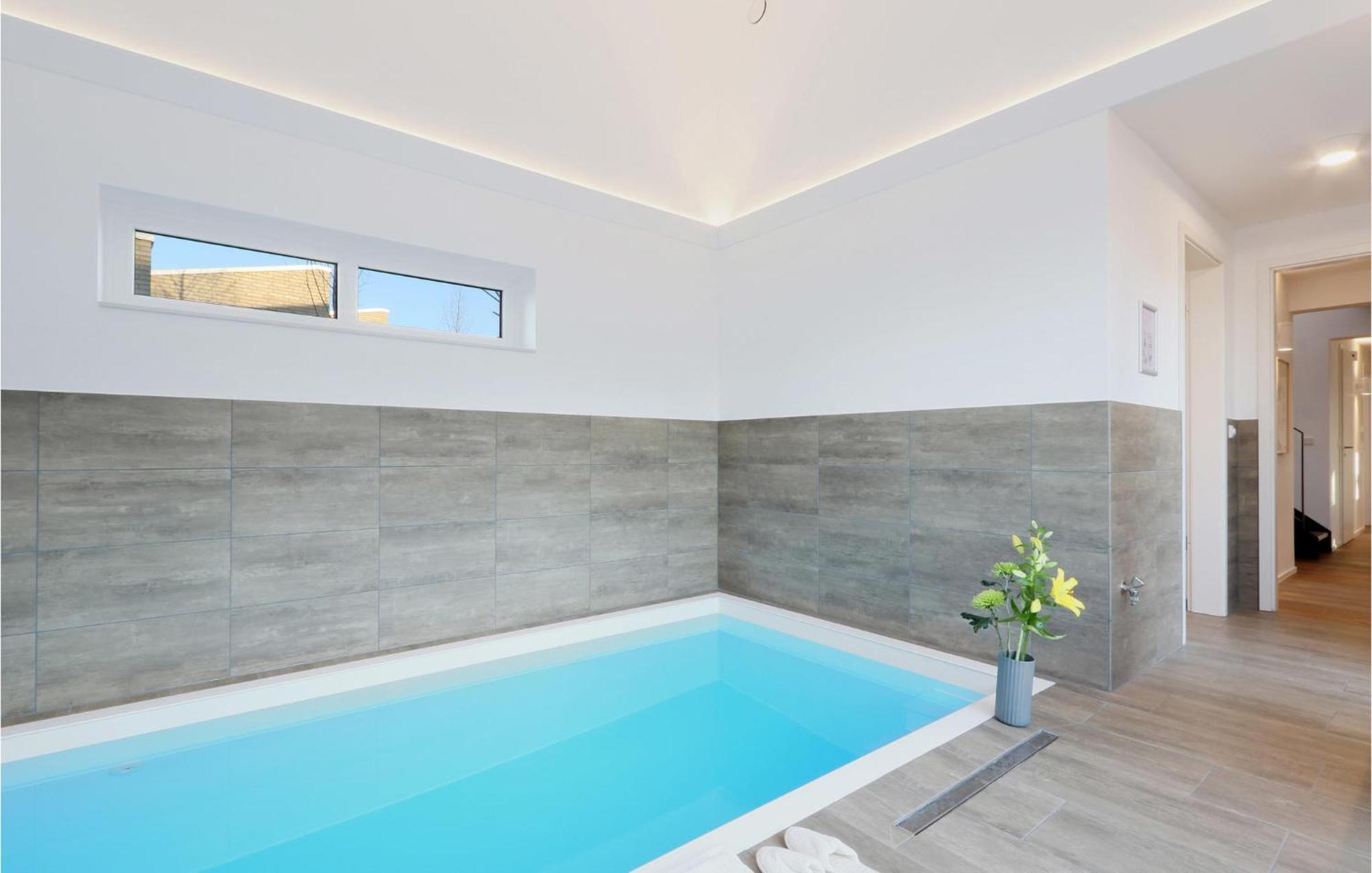Cozy Home In Lembruch-Duemmer See With Sauna ภายนอก รูปภาพ